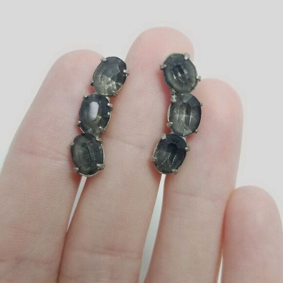 Vintage Triple Gray Rhinestone Clip On Earrings, Screw Back Design, Estate - Picture 5 of 5